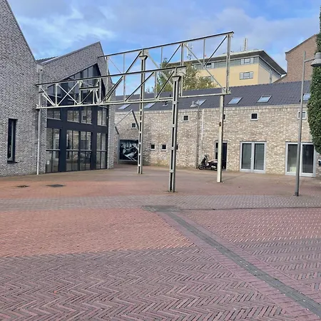 Free Parking And Airco At B&c Weaving Mill Guest house 4*